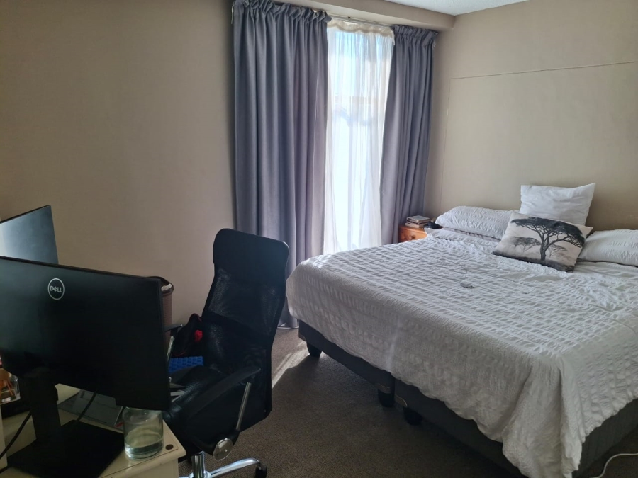 To Let 1 Bedroom Property for Rent in Humewood Eastern Cape